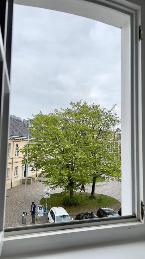 אולדנבורג Gemuetliche Maisonettewohnung Mit Dachterrasse Am Schloss מראה חיצוני תמונה