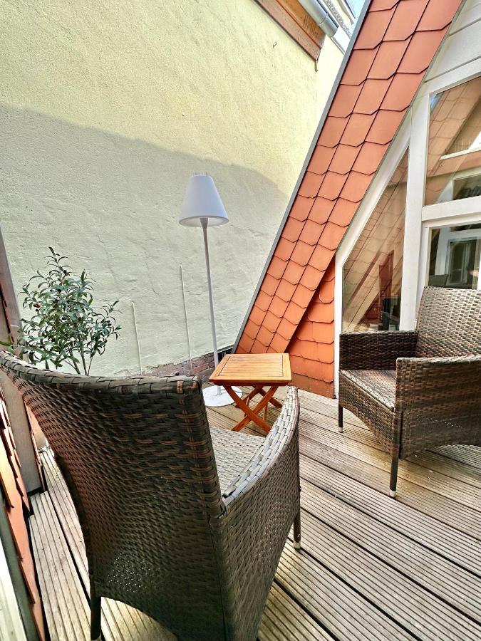 אולדנבורג Gemuetliche Maisonettewohnung Mit Dachterrasse Am Schloss מראה חיצוני תמונה